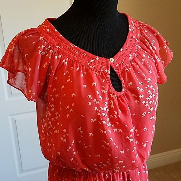 Fun and flirty coral dress - Picture 3 of 3